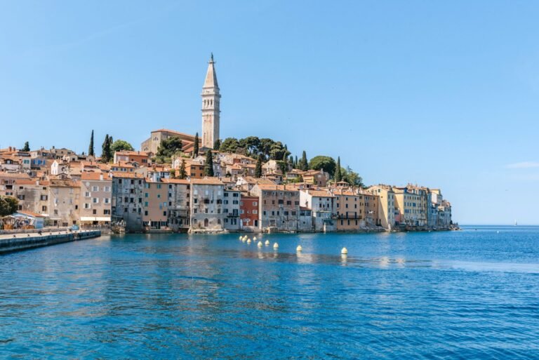 Balcanes y Puglia 2026